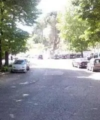 Portuense -  Magazzino 1 locali € 140 MA101