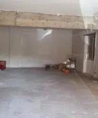 Santa Maria Delle Mole: Vendita Magazzino in Viale della Repubblica