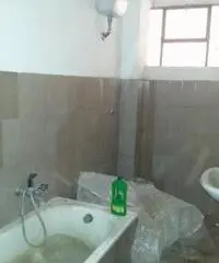 Santa Maria Delle Mole: Vendita Magazzino in Viale della Repubblica