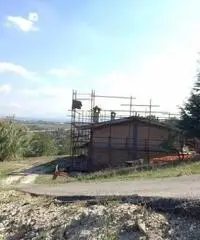 Santa Lucia: Vendita Magazzino in Via Palombarese