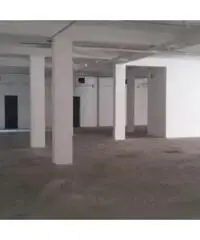 Santa Maria Delle Mole: Vendita Magazzino in Via Antonio Fantinnoli, 58