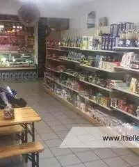 Velletri -  Laboratorio 3 locali € 100.000 LT301 Velletri -  Laboratorio 3 locali € 100.000 LT301