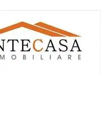 Capannone / Fondo in affitto a Parma Capannone / Fondo in affitto a Parma