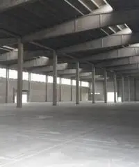 Affitto Capannone in Via Roma