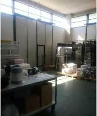 CAPANNONE di 6 vani e di 1400 mq (AGLIANA) rif. F440