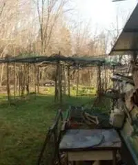 Vendita magazzino mq. 458 - Zona Nogaredo