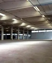 Capannone / Fondo in vendita a Boretto