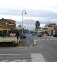 Vendita Laboratorio in Viale alla Marina