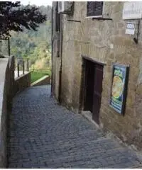 Vendita Magazzino in Via Indipendenza