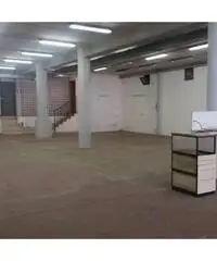 Vendita Magazzino in Via Lucrezia Romana