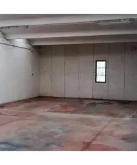 Villa Adriana: Vendita Capannone in via Lago Di Bolsena