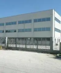 Vendita Capannone da 2240mq
