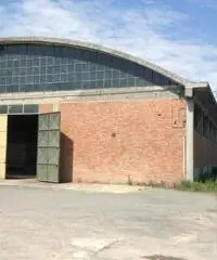 Capannone in Affitto a Vinovo