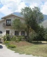 Vendita Villa a Massa dAlbe