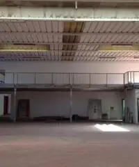 Rif: CP-14 - CAPANNONE IN VENDITA ZONA MARCON