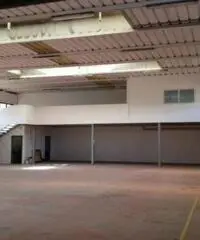 Rif: CP-14 - CAPANNONE IN VENDITA ZONA MARCON