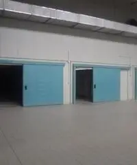 Affitto Capannone in via del commercio