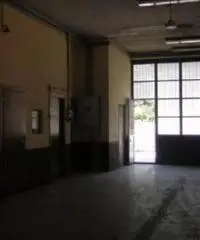 Affitto Laboratorio in FRAZIONE LA GRENDE, 39