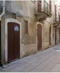 Vendita Magazzino in Via Vincenzo Gioberti