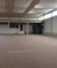 Locale commerciale in affitto a Castel Maggiore