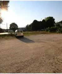 Affitto Capannone in Via Lithos