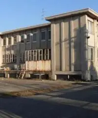 Capannone in Vendita a Brescia Capannone in Vendita a Brescia