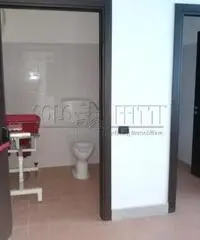 Capannone / Fondo in affitto a Catanzaro, Lido Fortuna