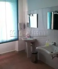 Capannone / Fondo in affitto a Catanzaro, Lido Fortuna