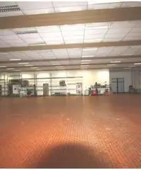 Vendita Magazzino in Via Nazionale