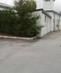 Capannone in Vendita a Cesena