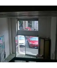 Capannone / Fondo in affitto a Genova, Foce