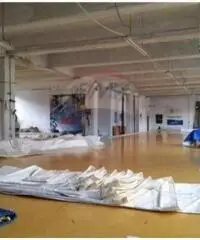 Rif: 21711152-79 - Genova Molassana vendesi capannone industriale / artigianale con posteggio!