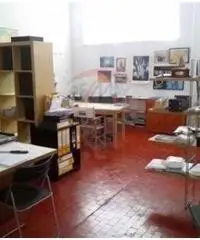 Rif: 21711152-79 - Genova Molassana vendesi capannone industriale / artigianale con posteggio!