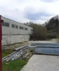 Vendita Magazzino in Via Sant Ippolito, s/n