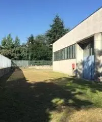 Affitto Capannone in Strada Statale 33