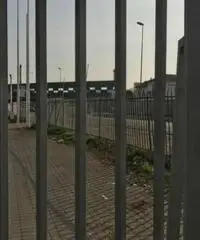 Affitto Capannone in via Sempione 184