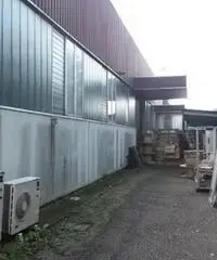 Affitto Capannone in Viale Italia