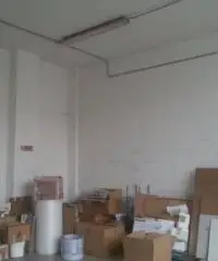 Affitto Magazzino in Via Alcide De Gasperi