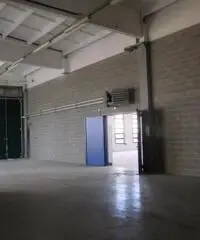 Mazzo: Affitto Capannone in Via Achille Grandi