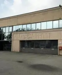 Passirana: Affitto Capannone