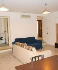 Rif: Taverna al piano seminterrato - Magazzino in Vendita a Milano