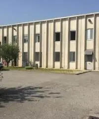 Vendita Capannone in via donizetti 3