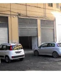 Magazzino in Affitto a Quarto