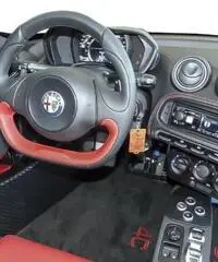 Alfa Romeo 4C 1750 TBi Spider XENON PACK RACING II PINZE ROSSE