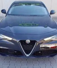 Alfa Romeo Giulia Alfa Romeo Giulia Super 2.2 diesel 16V AT8 #XENON Alfa Romeo Giulia Alfa Romeo Giulia Super 2.2 diesel 16V AT8 #XENON
