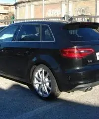 AUDI A3 2000 TDI 150cv 5p 18 Ambition AutomF1 Navi Xeno AUDI A3 2000 TDI 150cv 5p 18 Ambition AutomF1 Navi Xeno