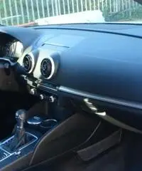 AUDI A3 2000 TDI 150cv 5p 18 Ambition AutomF1 Navi Xeno AUDI A3 2000 TDI 150cv 5p 18 Ambition AutomF1 Navi Xeno