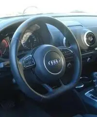 AUDI A3 2000 TDI 150cv 5p 18 Ambition AutomF1 Navi Xeno AUDI A3 2000 TDI 150cv 5p 18 Ambition AutomF1 Navi Xeno