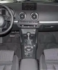 Audi A3 Audi A3 Sportback 1.6 TDI Ambition S-tronic S-Line Audi A3 Audi A3 Sportback 1.6 TDI Ambition S-tronic S-Line