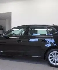 Audi A3 Audi A3 Sportback 1.6 TDI Attraction S tronic Navi